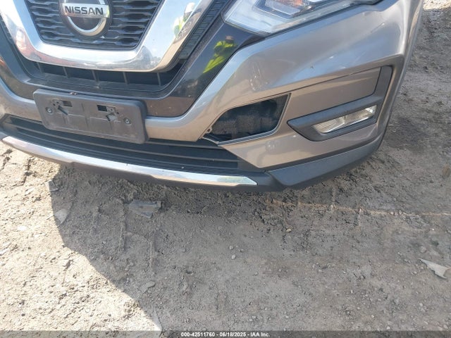 JN8AT2MV5JW310676 Nissan 2018