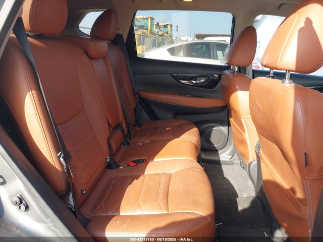 JN8AT2MV5JW310676 Nissan 2018
