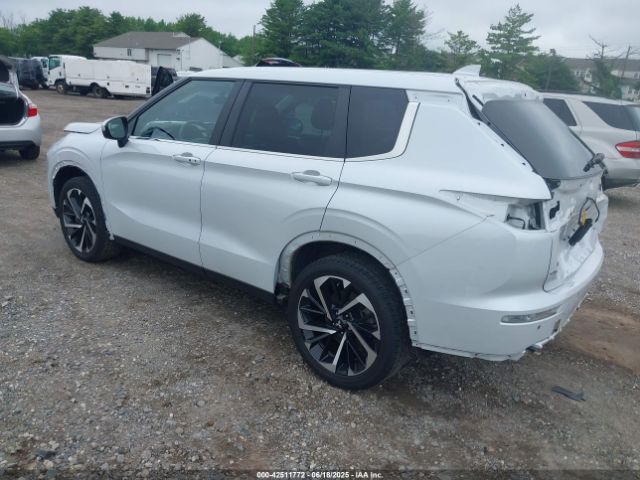 2023 MITSUBISHI OUTLANDER JA4J4UA89PZ051369 Photo 2