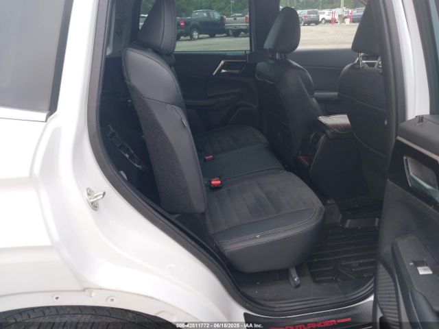 2023 MITSUBISHI OUTLANDER JA4J4UA89PZ051369 Photo 7