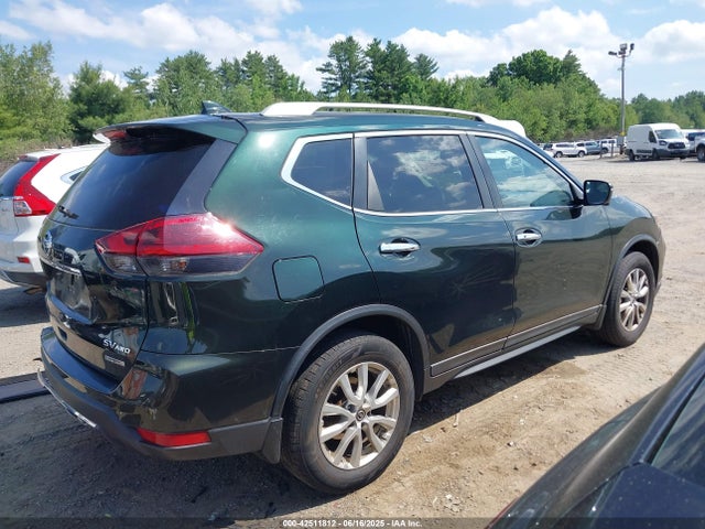 5N1ET2MV0JC821674 Nissan Rogue