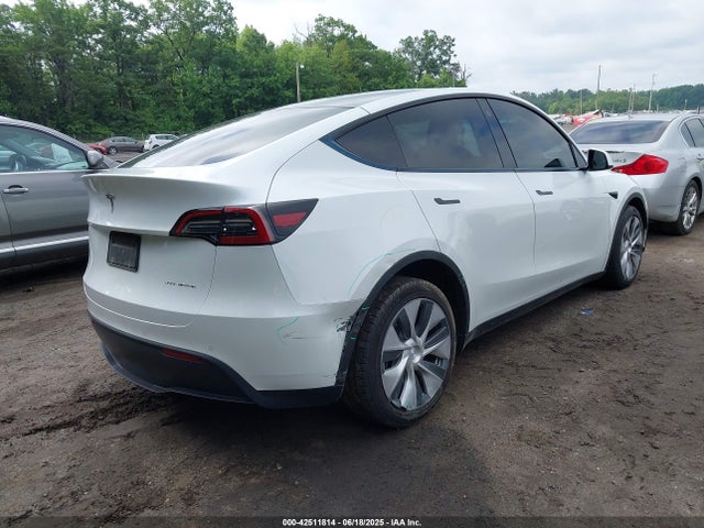 2021 TESLA MODEL Y 5YJYGDEE1MF302060 Photo 3