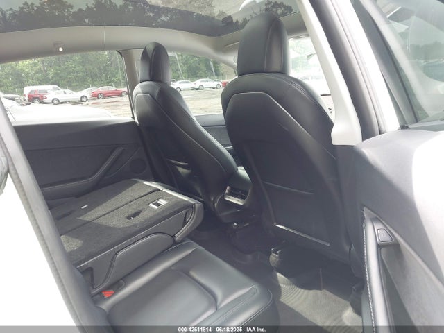 2021 TESLA MODEL Y 5YJYGDEE1MF302060 Photo 7