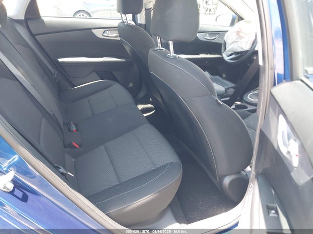 3KPF24AD7PE690912 KIA Forte Lxs