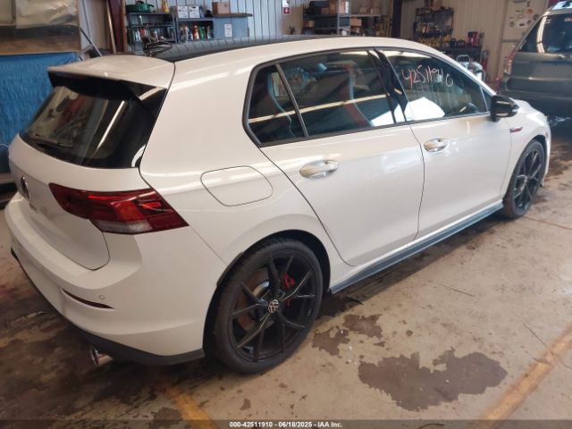 2024 VOLKSWAGEN GOLF GTI WVW2A7CD3RW215931 Photo 3