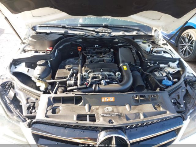 2014 MERCEDES-BENZ C 250 WDDGJ4HB2EG292411 Photo 9