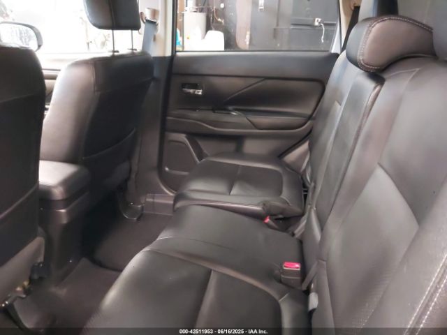 2016 MITSUBISHI OUTLANDER JA4AZ3A38GZ036751 Photo 7