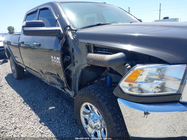 3C6UR5HL5JG380699 RAM 2500