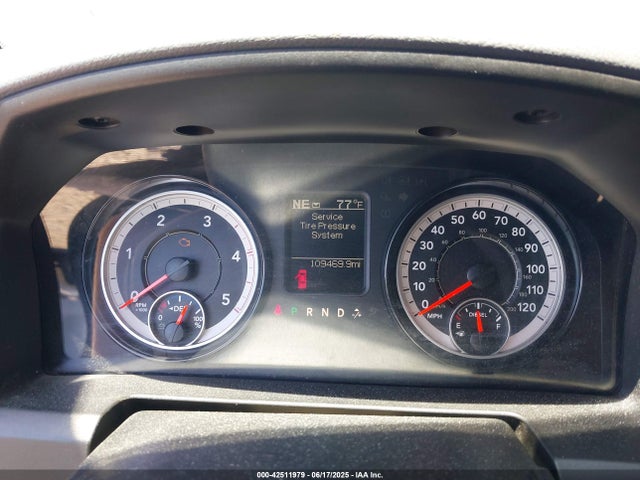 3C6UR5HL5JG380699 RAM 2500