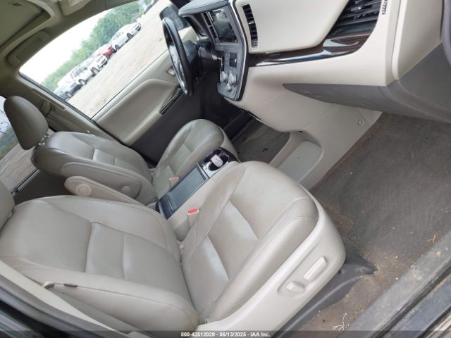 2017 TOYOTA SIENNA 5TDDZ3DCXHS168606 Photo 4