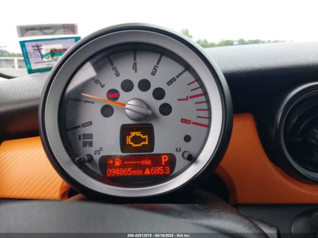 2009 MINI COOPER WMWMF33539TW76329 Photo 6