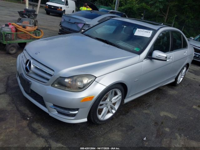 2012 MERCEDES-BENZ C 250 WDDGF4HBXCR218205 Photo 1