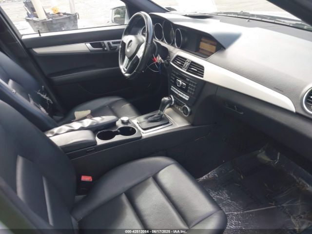 2012 MERCEDES-BENZ C 250 WDDGF4HBXCR218205 Photo 4