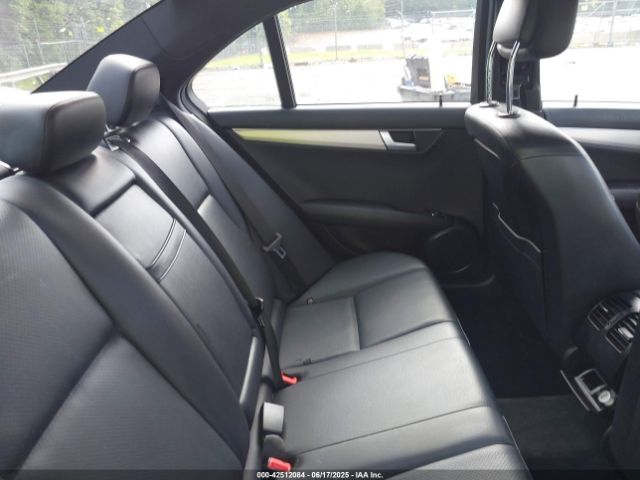 2012 MERCEDES-BENZ C 250 WDDGF4HBXCR218205 Photo 7