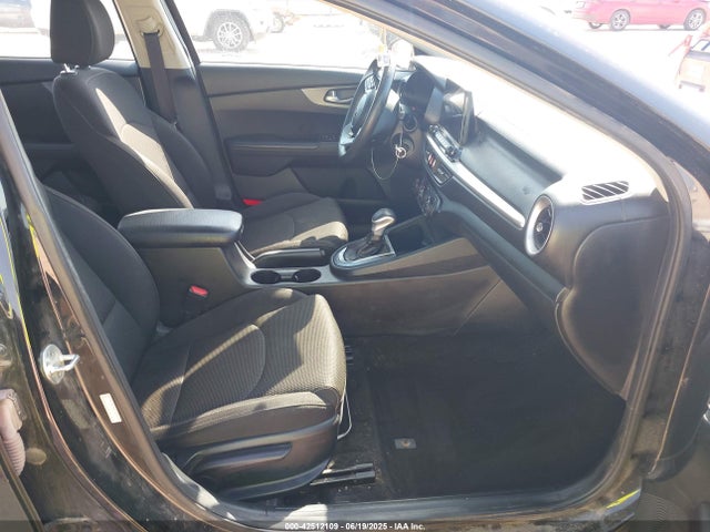 3KPF24AD2ME376029 KIA mpi nu