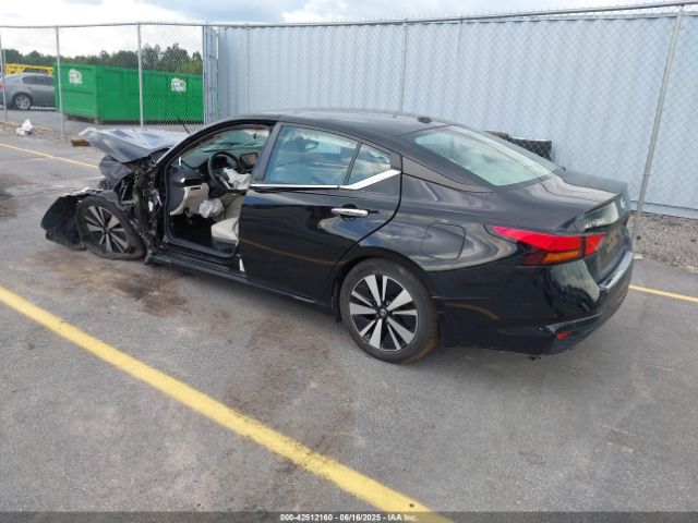 2021 NISSAN ALTIMA 1N4BL4DVXMN406122 Photo 2