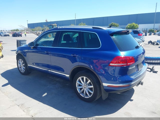 WVGEF9BP1GD012630 Volkswagen 2016