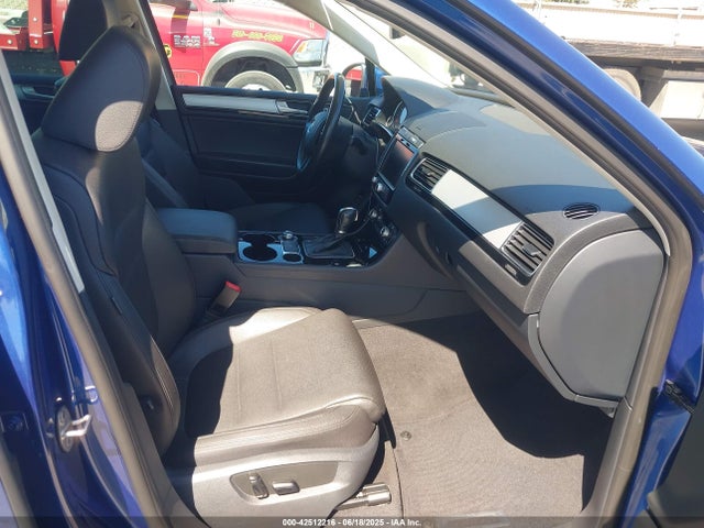 WVGEF9BP1GD012630 Volkswagen 2016