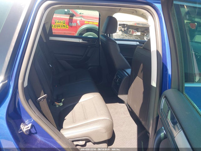 WVGEF9BP1GD012630 Volkswagen 2016