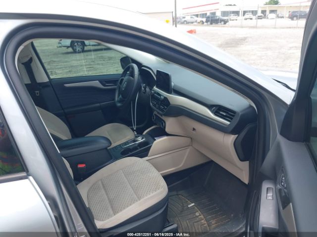 2022 FORD ESCAPE 1FMCU0G67NUC02311 Photo 4