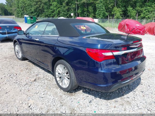2014 CHRYSLER 200 1C3BCBFG2EN156877 Photo 2