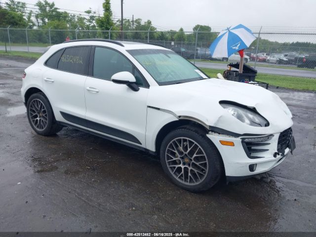 2016 PORSCHE MACAN WP1AB2A59GLB47204