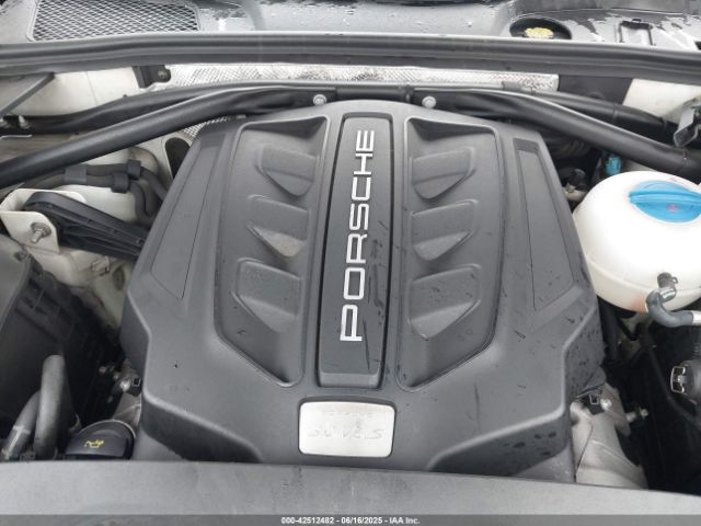 2016 PORSCHE MACAN WP1AB2A59GLB47204 Photo 9