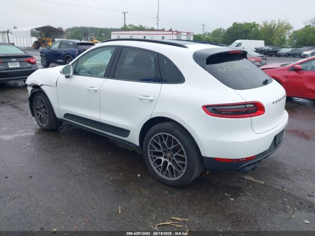 2016 PORSCHE MACAN WP1AB2A59GLB47204 Photo 2