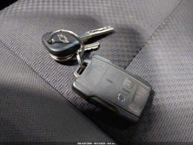 1GCVKREC6FZ370946 Chevrolet Silverado 1500 1lt