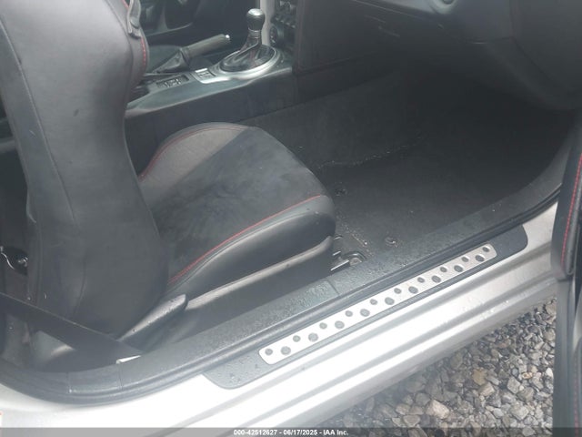 JF1ZNAA14E8708563 Scion 2014