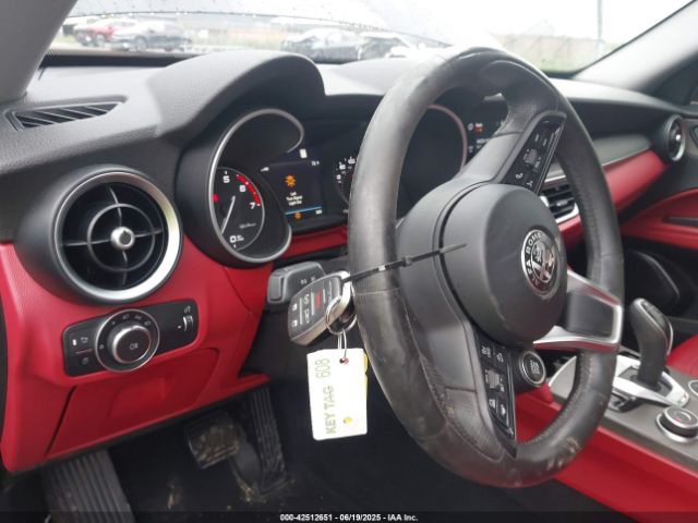 2021 ALFA ROMEO STELVIO ZASPAKBN4M7D13072 Photo 10