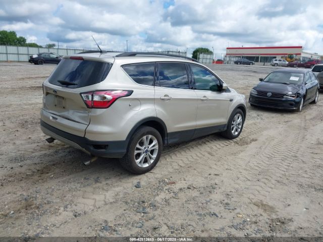 2017 FORD ESCAPE 1FMCU0GD7HUC42813 Photo 3