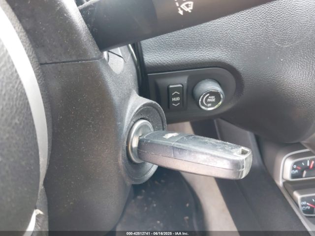 2011 CHEVROLET CAMARO 2G1FK1EJ2B9100842 Photo 10