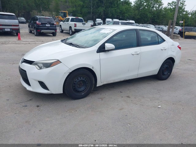 Toyota COROLLA L 2014 5YFBURHE2EP124625 Image 2