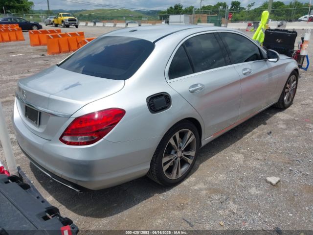 55SWF4JB5GU174835 Mercedes-Benz C-Class