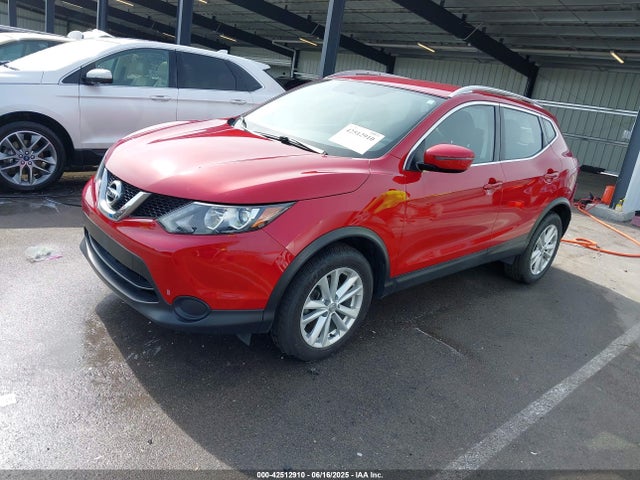 JN1BJ1CR5HW125996 Nissan 2017