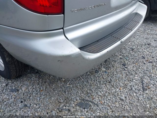 2002 CHRYSLER TOWN & COUNTRY 2C4GP74L52R717008 Photo 5