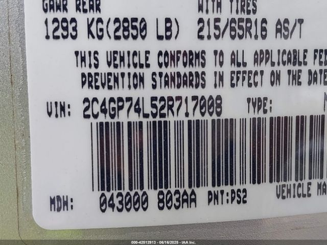 2002 CHRYSLER TOWN & COUNTRY 2C4GP74L52R717008 Photo 8