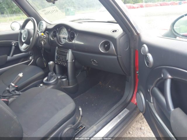 2006 MINI COOPER WMWRF33556TG15827 Photo 4