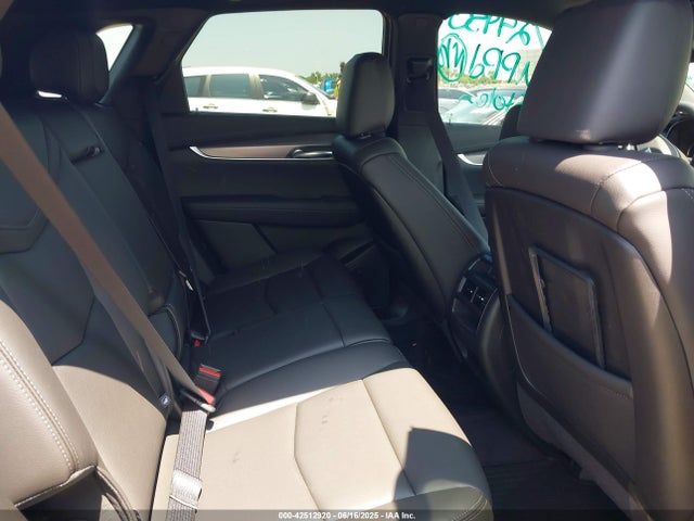 2025 CADILLAC XT5 1GYKNAR49SZ134097 Photo 7