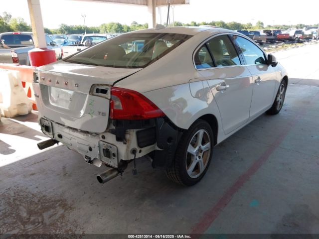 2013 VOLVO S60 YV1612FS2D2199231 Photo 3