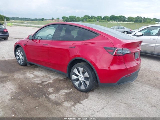 2023 TESLA MODEL Y 7SAYGDEE9PF886439 Photo 2