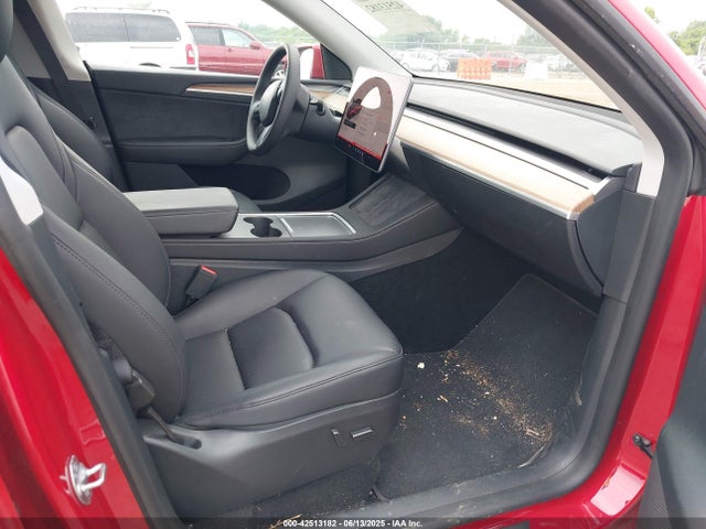 2023 TESLA MODEL Y 7SAYGDEE9PF886439 Photo 4