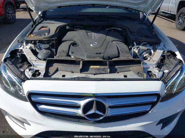 WDDZF6JB1KA516122 Mercedes-Benz m276