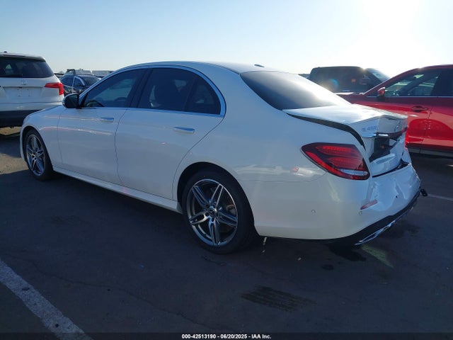 WDDZF6JB1KA516122 Mercedes-Benz m276