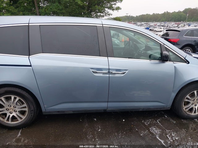 42513231 :رقم المزاد ، 5FNRL5H60DB036041 vin ، 2013 Honda Odyssey Ex-l مزاد بيع