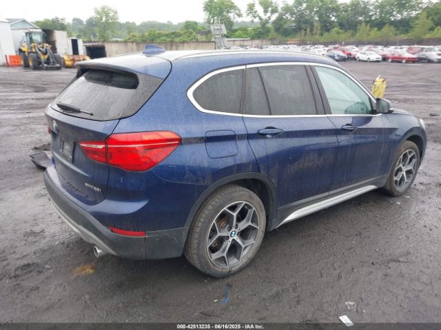 2018 BMW X1 WBXHT3C32J5L33213 Photo 3