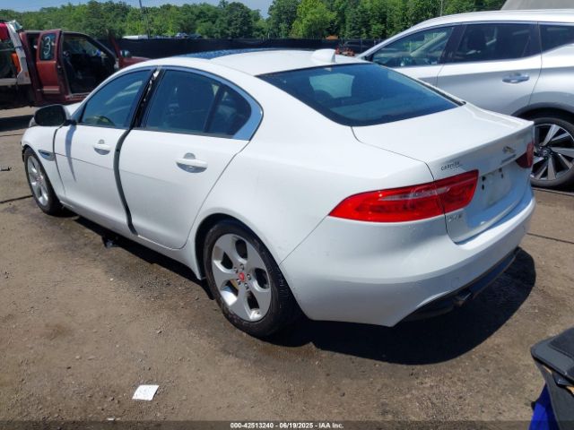 2018 JAGUAR XE SAJAR4FX8JCP38409 Photo 2