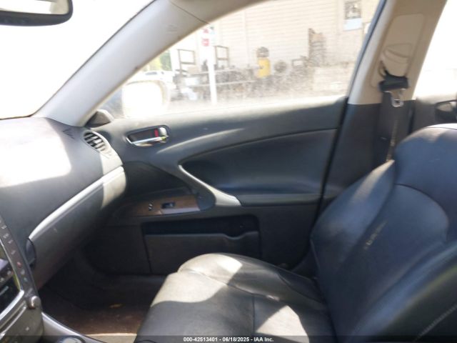 2013 LEXUS IS 250 JTHCF5C29D5063465 Photo 4