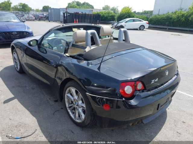 2005 BMW Z4 4USBT53575LU11559 Photo 2